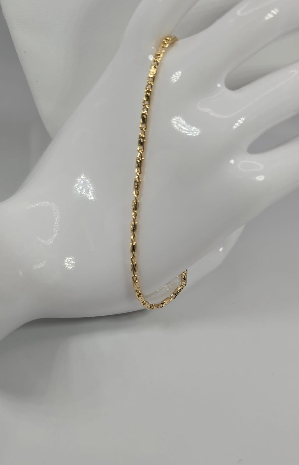 Women's Thin Gold Bracelet