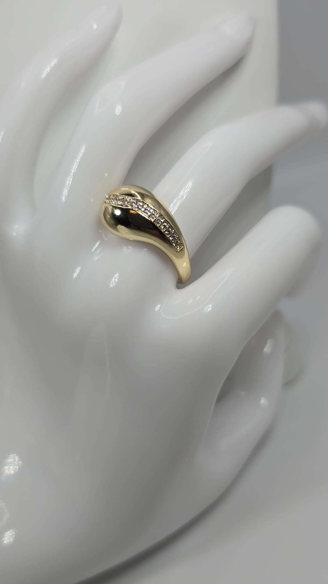 Gold Teardrop Ring for Women w/ Diamonds