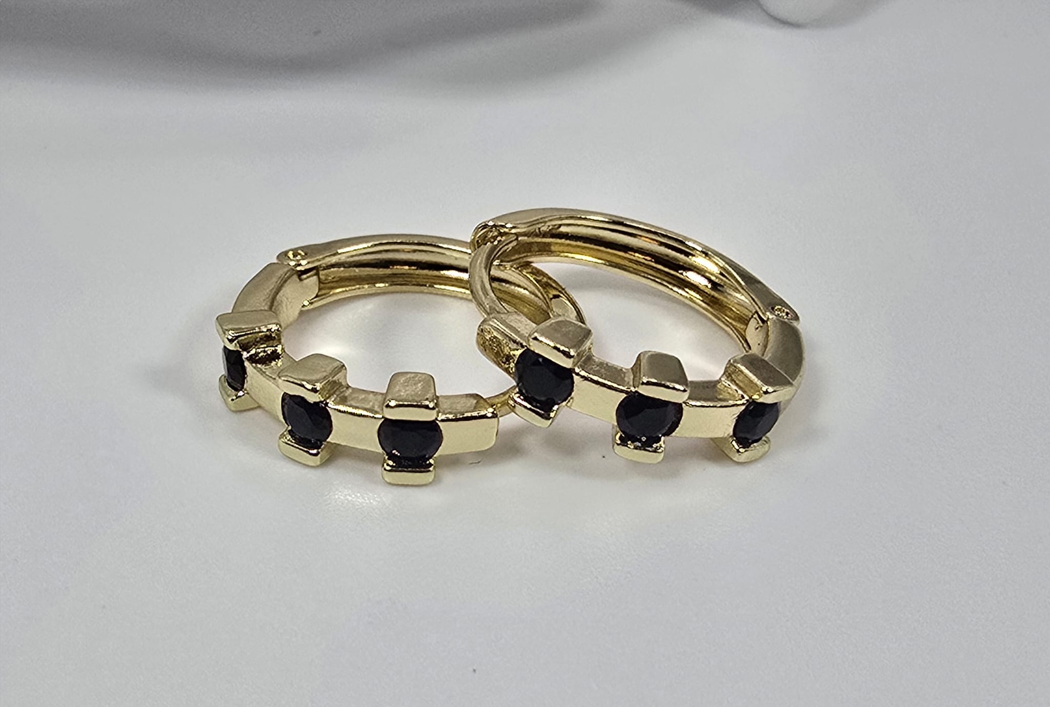 Gold Earing Lined w/ 3 gems